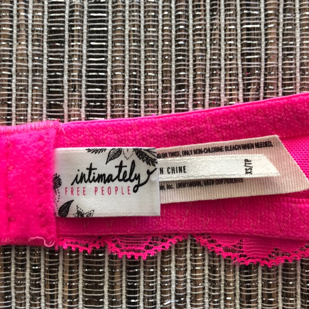 Free People Barbie Pink lace halter top 💕 - Picture 5 of 6